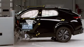 2023 Nissan Ariya driver-side small overlap crash test (extended footage)