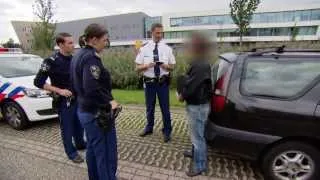 In de cel in plaats van solliciteren | Overtreders aflevering 31