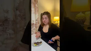 Внучка выбросила бабушкину еду..🤦‍♂️🙎‍♀️🥞