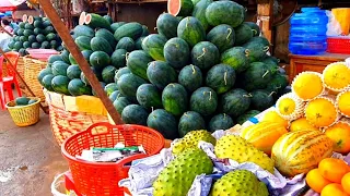 Famous Fruit Market(Phsar Doeum Kor) in Phnom Penh - Cambodia Street Food