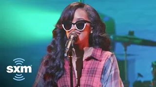 H.E.R. — Come Through | LIVE Performance | Small Stage Series | SiriusXM