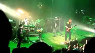 Queens of the Stone Age - Nashville, TN, 20Mar2011 - Walkin' on the Sidewalks