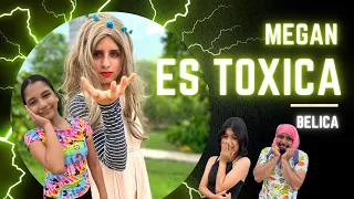 Megan siendo Tóxica con las miadas