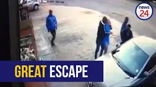 WATCH: Durban man escapes hijackers, puts up a fight