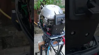 primeiro teste após instalar o kit de partida elétrica motor de popa Yamaha 25 hp