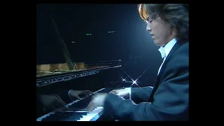 YUNDI- Liszt-Verdi: Concert Paraphrase on Rigoletto(20020702)