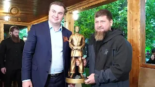 Рамзан Кадыров В Грозном с рабочим визитом находился врио Омской области Виталий Хоценко.Ахмат сила