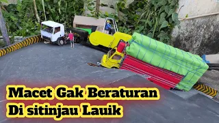 Truck Trailer ini bikin macet di Sitinjau Lauik| || versi miniatur truk kardus