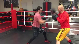 Тренировка по боксу. Boxing training