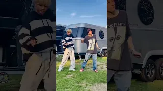 Park Hyo Shin and Taehyung 'Slow Dancing Challege'