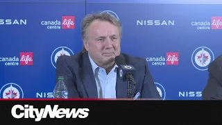 Winnipeg Jets head coach Rick Bowness announces his retirement