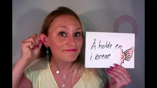 Video 352 Idiom nummer 52 Å holde en i ørene