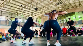 GROW GLUTES FAST doing this WORKOUT 🏋️‍♀️  by THE KING OF SQUART @AeroFitSA 🇿🇦