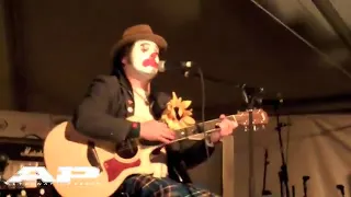 AP @ SXSW 2010: Cokie The Clown - Drinking Pee (live in Austin 3/20/10)