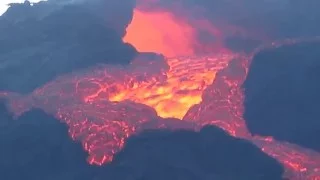 Piton de la Fournaise - Kalla et Pélé - Réunion 2015 - Vidéo 4 sur 15