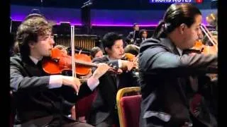 Shostakovich: Symphony No. 10 / Dudamel · Simon Bolivar Youth Orchestra of Venezuela