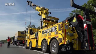 18.05.2020 - VN24 - Kollmer Rotator crane "the beast" has to work overhead during motorway salvage