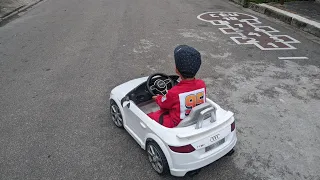 Carrinho Elétrico Audi TT RS com controle remoto