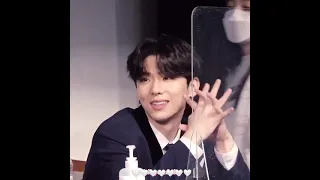 Kihyun and his unconditional love for monbebe ¦ fansign gambler monsta 2021