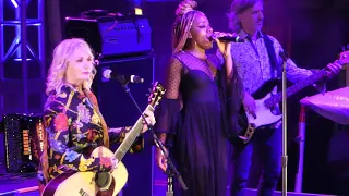 7/9 Nancy Wilson (Heart) - Alone + Crazy On You @ Melissa Etheridge Cruise 11/14/21