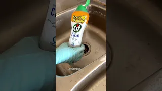 The most satisfying kitchen sink deep cleaning￼￼ ever ✨