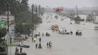 Massive evacuate in Texas! Terrible flood in Houston and Conroe, USA