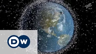Велике прибирання в космосі, або як позбутися орбітального сміття?| DW Ukrainian