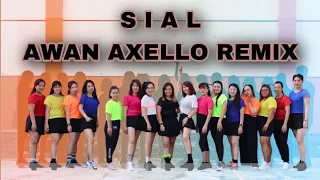 Zumba || Sial - Mahalini (Awan Axello Remix || Choreo by Panic Phei