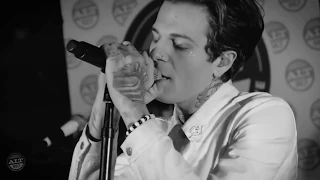 The Neighbourhood - Cry Baby (Live)