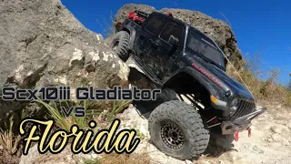 Axial scx10iii Gladiator vs the only 2 rocks in Florida, Aripeka Sandhills Preserve