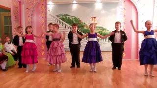 Очень красивый танец в детском саду