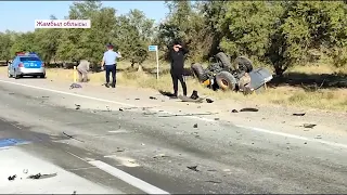 Легковой автомобиль влетел в экскаватор в Жамбылской области (24.09.21)