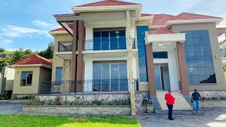 HOUSE FOR SALE IN AKRIGHT ENTEBBE ROAD