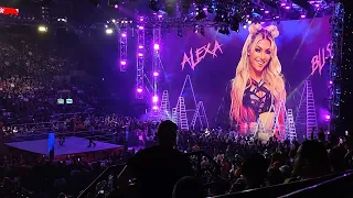 Liv Morgan, Asuka and Alexa Bliss entrance RAW 27/06/22