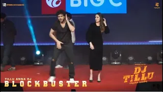 Siddhu & Neha Shetty Dances For #TilluAnnaDJPedithe Song At #BlockbusterDJTillu Success Meet - Vizag