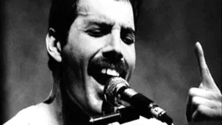 Queen - We Will Rock You (Instrumental)