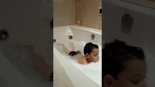 QUEM SERÁ O FILHO DO FAMOSO QUE JOGOU BOLA COMIGO😱🙊? QUANDO CHEGAR NOS MIL LIKES EU POSTO O VÍDEO👏