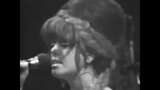 The B-52's - Give Me Back My Man - 11/7/1980 - Capitol Theatre (Official)