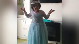 Let it go  - Frozen ( Disney- Junior Fan)