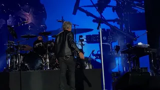 "Lay Your Hans On Me". Bon Jovi Chile 2017