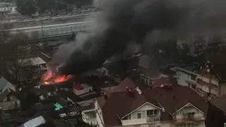 В Сочи на улице Одесской горит жилой дом 22.01.19