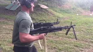 Dual Wielding M60 Machine Guns