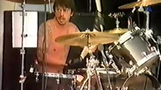 Queens of the Stone Age w/Dave Grohl - Regular John (Hurricane Festival 2002)