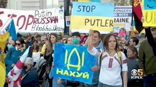 Hundreds Turn Out in San Francisco to Support Ukraine, Protest Russian Invasion