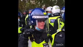 People power. Police pushed back anti-lockdown protest UK. Their turn to be afraid.