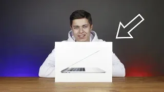 Распаковка MacBook Pro 2017 c Touch Bar