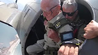 WWII DDay Veteran Tom Rice Jumps from C-53 D-Day Doll for his 100th Birthday Milestone