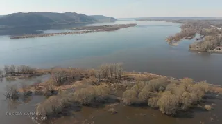 Уходит под воду - остров Голодный / река Волга / Cамарская область / Волжский район / Russia