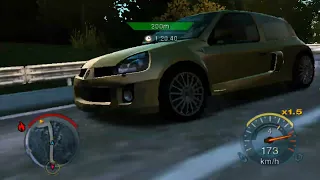 NFS Undercover PS2 : clio v6 continua detonando geral.