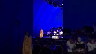 Suivez cet extrait du concert black Panther avec Baaba maal et Massamba Diop a Hollywood Bowl.